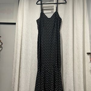 Ava & Viv NWT Black and White Daisy Pattern Maxi Dress